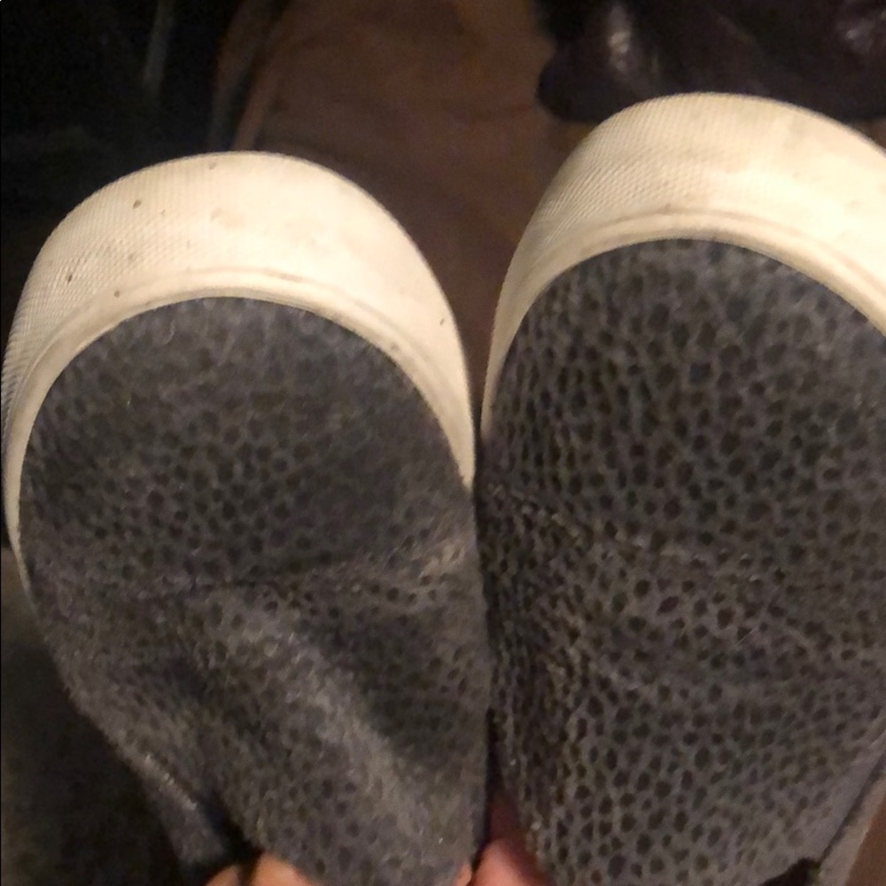 Shoes - Picture 3 of 4